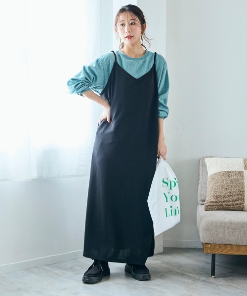 SMILE LAND(スマイルランド)の「<大きいサイズ>ふくれフラワージャガードゆるシルエットプルオーバー(Tシャツ/カットソー・レディース・ベージュ/ブラック/セージグリーン/グレー・L/LL/3L/4L/5L)」の5枚目の写真
