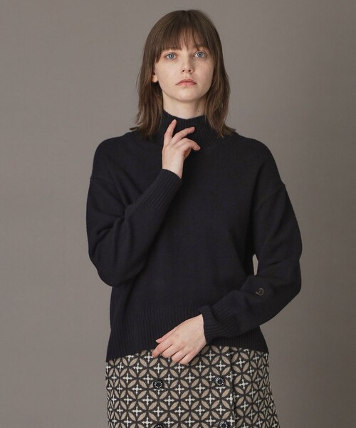 DRESSTERIOR(ドレステリア)の「ミドルゲージハイネックプルオーバー(ニット/セーター・レディース・ブラック/サンドベージュ/パープル/レッド系1・34/36/38)」の18枚目の写真