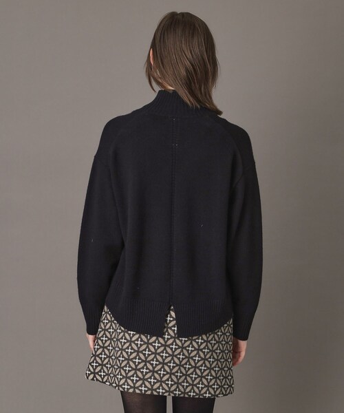 DRESSTERIOR(ドレステリア)の「ミドルゲージハイネックプルオーバー(ニット/セーター・レディース・ブラック/サンドベージュ/パープル/レッド系1・34/36/38)」の15枚目の写真