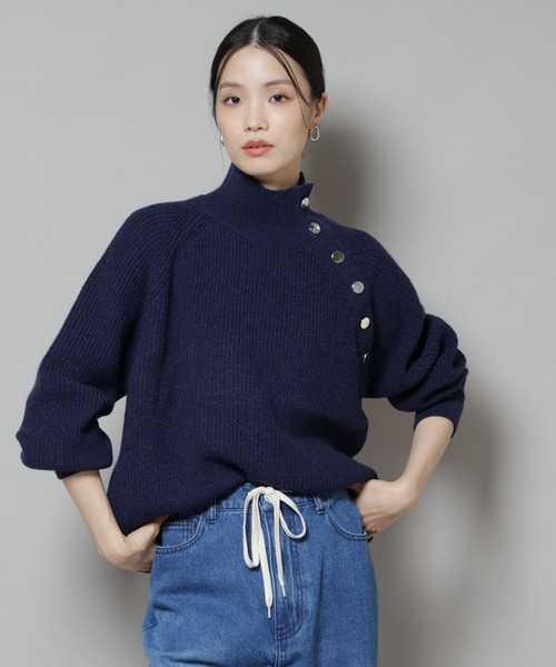 NANO universe（ナノユニバース）の「釦ディティールニットプルオーバー（ニット/セーター・レディース・グレー/ベージュ/ネイビー・FREE）」の3枚目の写真