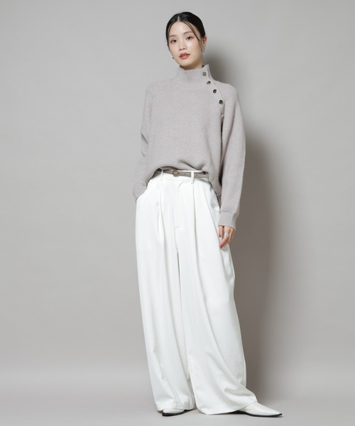 NANO universe（ナノユニバース）の「釦ディティールニットプルオーバー（ニット/セーター・レディース・グレー/ベージュ/ネイビー・FREE）」の14枚目の写真