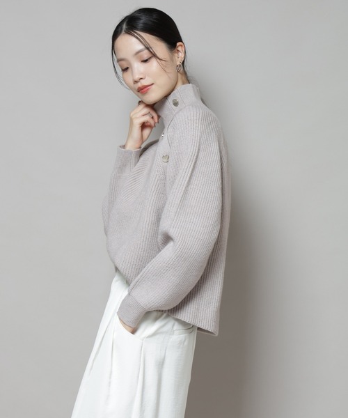 NANO universe（ナノユニバース）の「釦ディティールニットプルオーバー（ニット/セーター・レディース・グレー/ベージュ/ネイビー・FREE）」の12枚目の写真