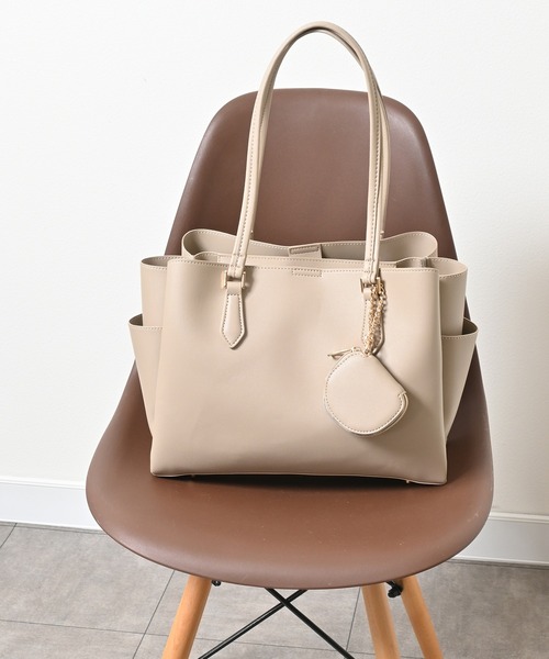 Honeys（ハニーズ）の「ポーチ付軽量Ａ４トート（トートバッグ・レディース・ブラック/グレイッシュベージュ/ライトグレー/ブラウン・FREE）」の4枚目の写真