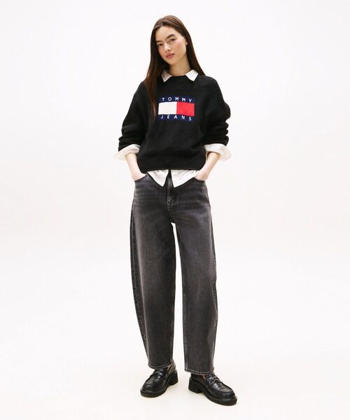 tommy jeans（トミー ジーンズ）の「ジーニーバルーンジーンズ（デニムパンツ・レディース・ブラック・25inch/26inch/27inch/24inch）」の2枚目の写真