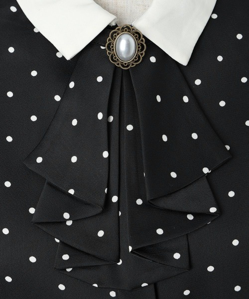 an another angelus（アンアナザーアンジェラス）の「ブローチ付きドットブラウス/fint フィント（シャツ/ブラウス・レディース・ブラック×ホワイト/ホワイト×ブラック・FREE）」の16枚目の写真
