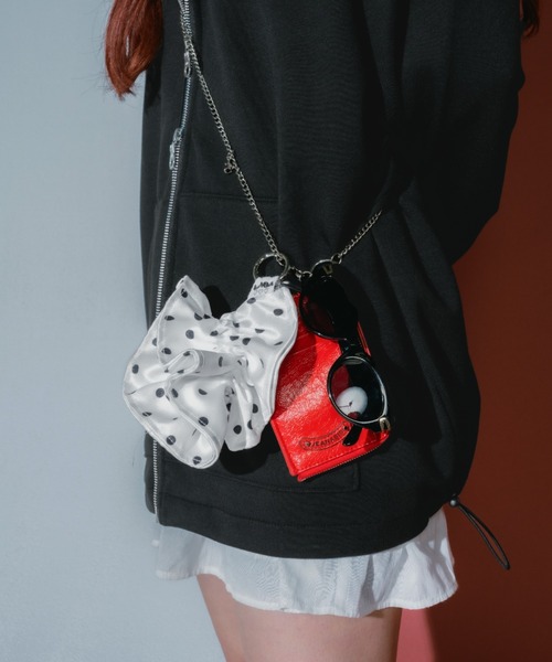 JEANASIS(ジーナシス)の「【marimo企画】CHARM BIG chouchou/595541(シュシュ・レディース・ホワイト系その他/ブラック/ホワイト・FREE)」の5枚目の写真