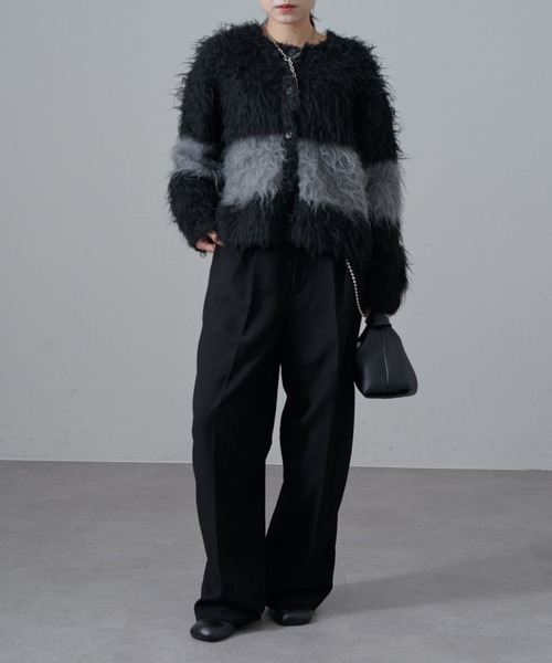 Lui's（ルイス）の「配色シャギーカーディガン（ニット/セーター・レディース・チャコールグレー/アイボリー/ブラック・FREE）」の6枚目の写真