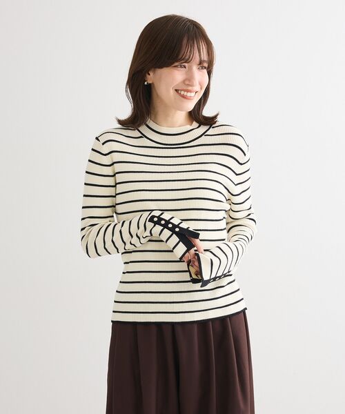 Green　Parks（グリーンパークス）の「袖口金釦リブニットプルオーバー（ニット/セーター・レディース・ボルドー/ダークネイビー/イエロー/ライトベージュ/杢グレー/その他7・FREE）」の14枚目の写真