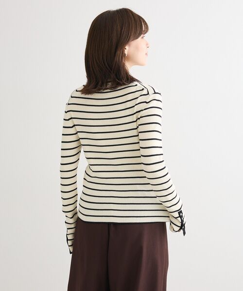 Green　Parks（グリーンパークス）の「袖口金釦リブニットプルオーバー（ニット/セーター・レディース・ボルドー/ダークネイビー/イエロー/ライトベージュ/杢グレー/その他7・FREE）」の16枚目の写真