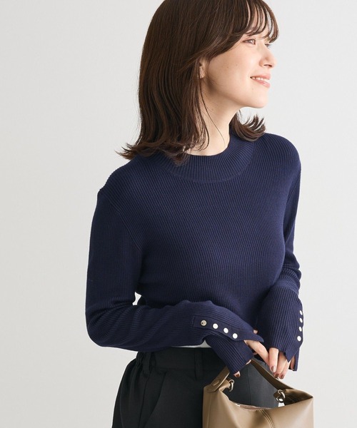 Green　Parks（グリーンパークス）の「袖口金釦リブニットプルオーバー（ニット/セーター・レディース・ボルドー/ダークネイビー/イエロー/ライトベージュ/杢グレー/その他7・FREE）」の4枚目の写真