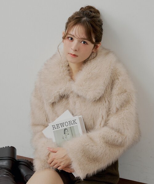 ファーショートコート（その他アウター）｜Chico（チコ）の