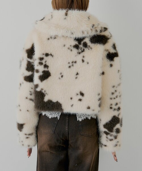 Chico(チコ)の「ファーショートコート(その他アウター・レディース・ブラウン/ベージュ系その他2/ベージュ/アイボリー/ホワイト系その他2・FREE)」の19枚目の写真