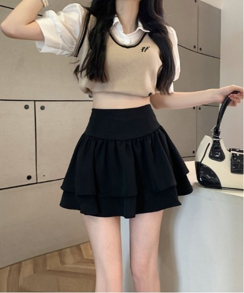 Vini（ヴィニ）の「ハイウエスト ティアード 2段 フリルミニスカート風（スカート・レディース・ホワイト/ブラック・MEDIUM）」の3枚目の写真