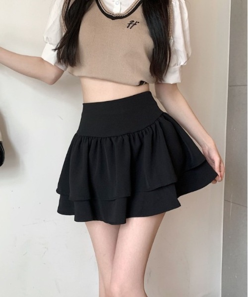 Vini（ヴィニ）の「ハイウエスト ティアード 2段 フリルミニスカート風（スカート・レディース・ホワイト/ブラック・MEDIUM）」の5枚目の写真