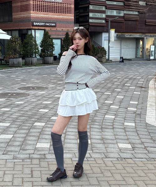 Vini（ヴィニ）の「ハイウエスト ティアード 2段 フリルミニスカート風（スカート・レディース・ホワイト/ブラック・MEDIUM）」の10枚目の写真