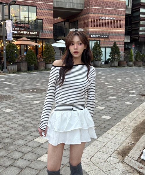 Vini（ヴィニ）の「ハイウエスト ティアード 2段 フリルミニスカート風（スカート・レディース・ホワイト/ブラック・MEDIUM）」の16枚目の写真