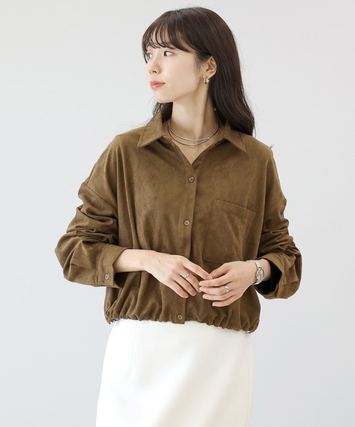 Aletta vita（アレッタビータ）の「フェイクスエード裾ドロストシャツ（シャツ/ブラウス・レディース・ライトベージュ/ブラウン・M）」の6枚目の写真