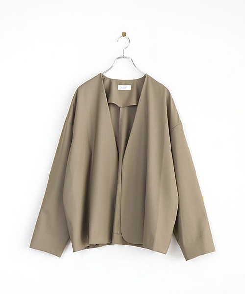 SOLAMONAT LARME(ソラモナラーム)の「ノーカラーワイドジャケット(ノーカラージャケット・レディース・ブラック/ベージュ/チャコール/グレー・40)」の14枚目の写真