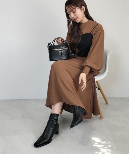 VIVIAN(ヴィヴィアン)の「michan×VIVIANコラボ ピース付きベルトデザインストレッチショートブーツ(ブーツ・レディース・ブラウン/ブラック/ベージュ・L/LL/S/M)」の4枚目の写真