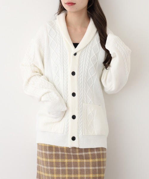 FUNALIVE（ファンアライブ）の「アランケーブル柄ショールニットカーディガン（カーディガン/ボレロ・メンズ・オフホワイト/グレー/ブラック/グレイッシュベージュ/バーガンディー/ネイビー・M/L/XL）」の21枚目の写真