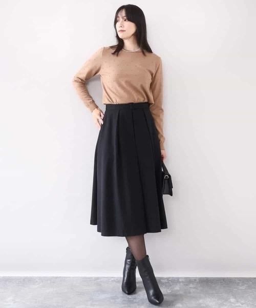 OFUON le MK（オフオンルエムケー）の「タックフレアースカート/洗える（スカート・レディース・ブラック/ライトブルー・36/38/40）」の4枚目の写真