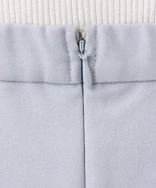 OFUON le MK（オフオンルエムケー）の「タックフレアースカート/洗える（スカート・レディース・ブラック/ライトブルー・36/38/40）」の16枚目の写真