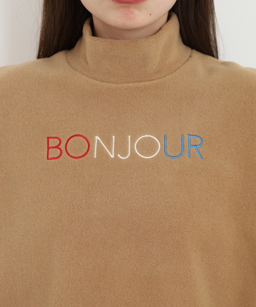BRODIAEA(ブローディア)の「BRODIAEA 素材切り替えボトルネックロゴプルオーバー 日本製(Tシャツ/カットソー・レディース・グレイッシュベージュ/グレー/キャメル/ネイビー・40)」の8枚目の写真