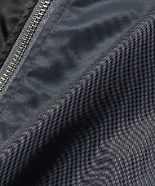 BEAMS（ビームス）の「【ワイドフィット】クレイジー MA-1（ブルゾン・メンズ・ブラック/ネイビー/オリーブ・L/S/XL/M）」の7枚目の写真