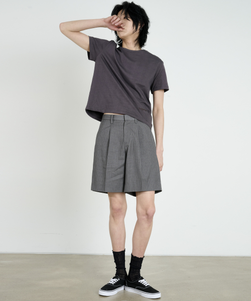 DUSTYWHITE(ダスティーホワイト)の「グレー ピンストライプ ショートパンツ(その他パンツ・メンズ・その他・SMALL/MEDIUM/LARGE)」の6枚目の写真