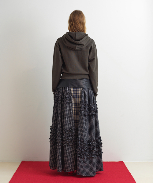 AOPT(アオプト)の「RAW CUT HOODIE ZIP-UP - DARK KHAKI(パーカー・レディース・その他・SMALL/MEDIUM)」の5枚目の写真