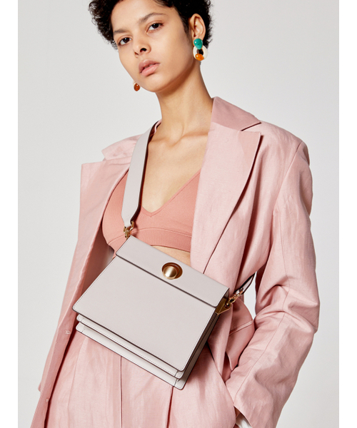 ANODDS（アンオズ）の「LUVEL mini shoulder bag 4 color（ショルダーバッグ・レディース・ブラウン/ブルー/サンドベージュ・FREE）」の4枚目の写真