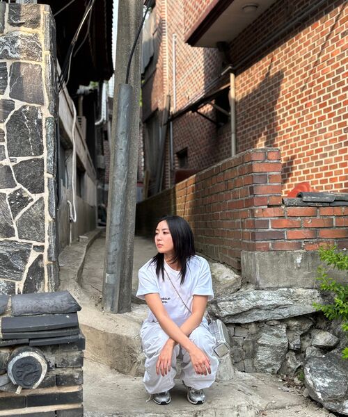 mydeepbluememories(マイディープブルーメモリーズ)の「Mm Symbol Logo T-Shirts (WHITE)(Tシャツ/カットソー・レディース・ホワイト・SMALL/MEDIUM/LARGE)」の3枚目の写真