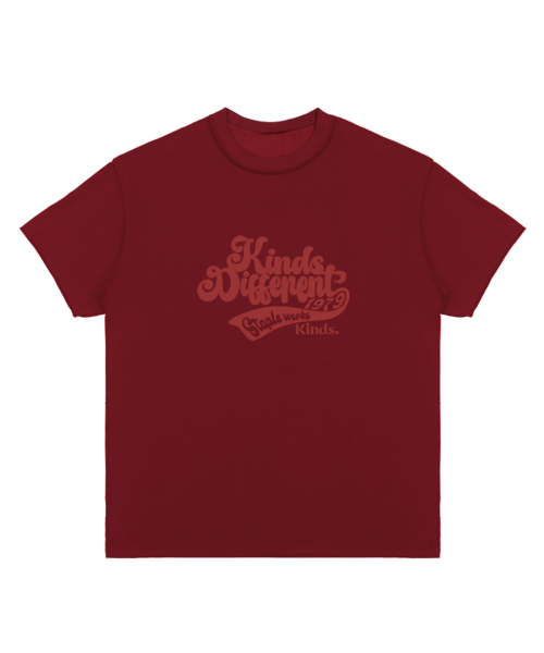 KINDS(カインズ)の「20 count premium single old school short sleeve t-shirt (Burgundy)(Tシャツ/カットソー・レディース・その他・MEDIUM/LARGE)」の1枚目の写真