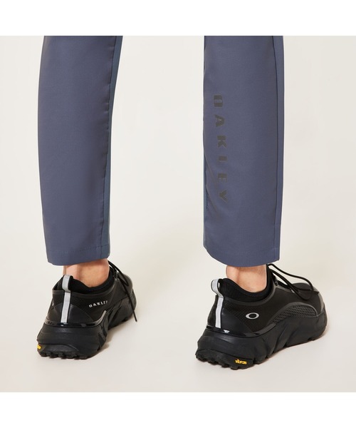 OAKLEY(オークリー)の「オークリーENHANCE MOBILITY PANTS 6.0パンツ/スポーツ・トレーニング/OAKLEY(その他パンツ・メンズ・ブラック/ブルーグレー・XL/S/M/L)」の17枚目の写真