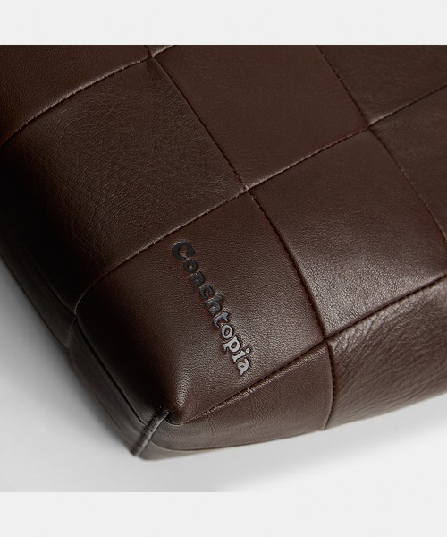 Coachtopia(コーチトピア)の「オルター/エゴ スモール トート バッグ・スクラップ レザー(トートバッグ・レディース・ブラウン系その他/レッド系その他/ブラック系その他・ONE)」の20枚目の写真