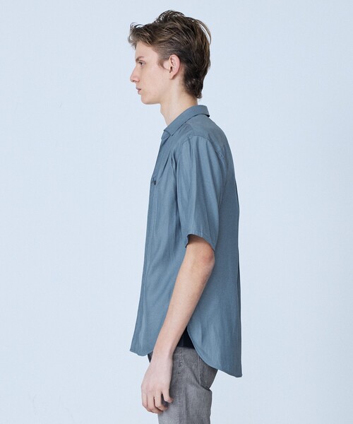 5351 POUR LES HOMMES（ゴーサンゴーイチプールオム）の「【スキッパー】半袖 シャツ（シャツ/ブラウス・メンズ・ホワイト/グレイッシュブルー/ブラック・44/46/48/50）」の6枚目の写真