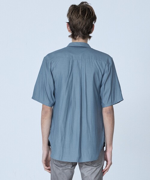 5351 POUR LES HOMMES（ゴーサンゴーイチプールオム）の「【スキッパー】半袖 シャツ（シャツ/ブラウス・メンズ・ホワイト/グレイッシュブルー/ブラック・44/46/48/50）」の7枚目の写真