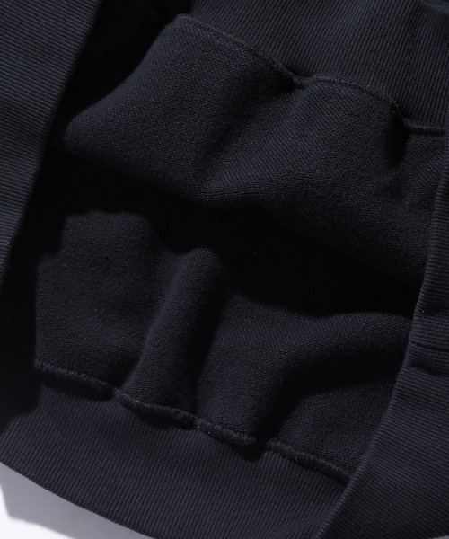 XLARGE（エクストララージ）の「EMBOSSED LOGO HOODED SWEATSHIRT（パーカー・メンズ・ブラック/ネイビー/グレー・XL/L/M/S）」の6枚目の写真