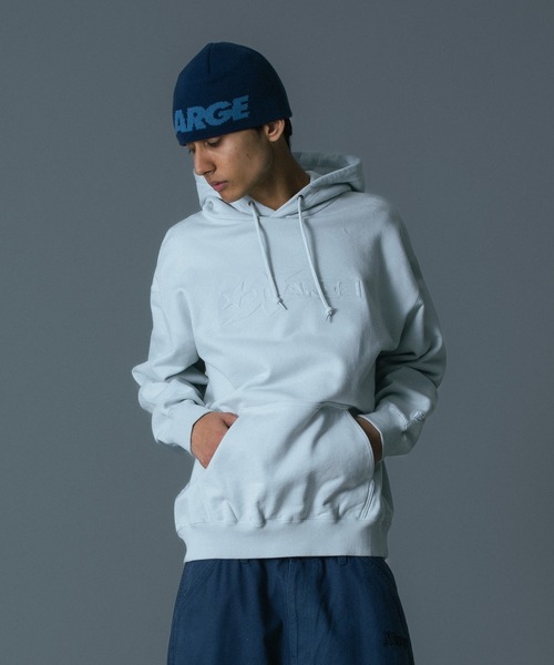 XLARGE（エクストララージ）の「EMBOSSED LOGO HOODED SWEATSHIRT（パーカー・メンズ・ブラック/ネイビー/グレー・XL/L/M/S）」の15枚目の写真