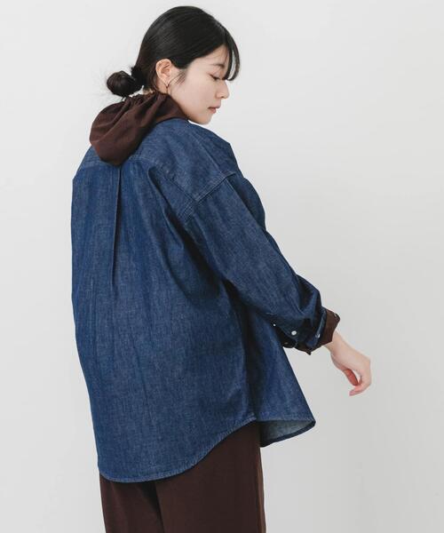 Wrangler（ラングラー）の「『別注』Wrangler×EKAL　LONG-SLEEVEデニムワークシャツ（シャツ/ブラウス・レディース・インディゴブルー/ブラック・FREE）」の8枚目の写真