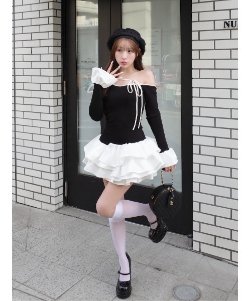 Darich(ダーリッチ)の「デザインネックリボンミニワンピース(ワンピース・レディース・グレー/ブラック/ベージュ・FREE)」の5枚目の写真