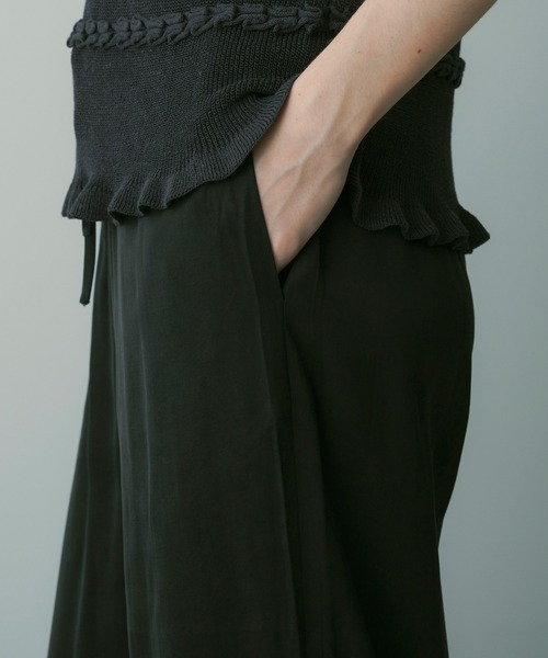 SERENO(セレーノ)の「ワイドイージーコーデュロイパンツ(その他パンツ・レディース・ダークグレー/ネイビー・M/S/L)」の17枚目の写真