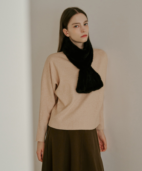 SOUP（スープ）の「リアルミンクマフラー(SBXAMU1)（バンダナ/スカーフ・レディース・ブラック・FREE）」の4枚目の写真