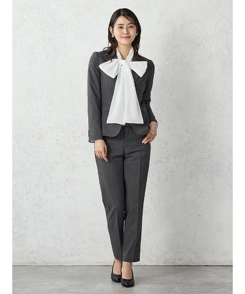 Perfect Suit FActory（パーフェクトスーツファクトリー）の「プレーンスーツ　テーパードパンツ【dazzlin × P.S.FA】グレー/ネイビー（その他パンツ・レディース・グレー/ネイビー・S/M/L/LL）」の4枚目の写真