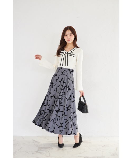 tocco closet(トッコ クローゼット)の「バックレースアップフロッキーリボンスカート(スカート・レディース・グレー/ベージュ・M)」の5枚目の写真