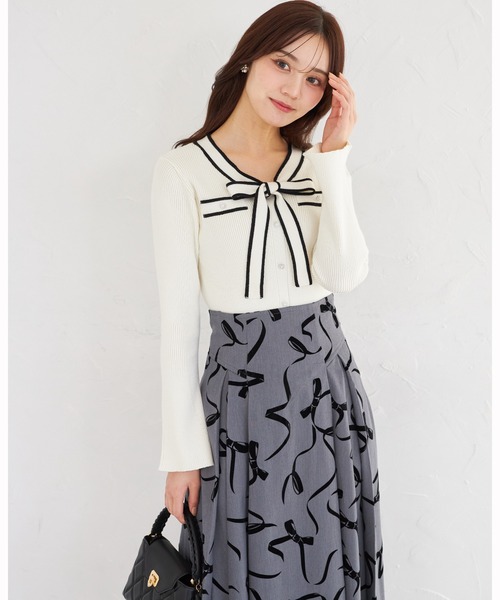 tocco closet(トッコ クローゼット)の「バックレースアップフロッキーリボンスカート(スカート・レディース・グレー/ベージュ・M)」の8枚目の写真