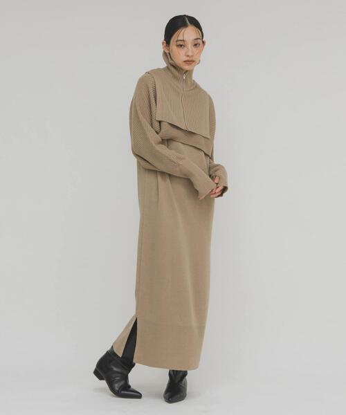 KBF(ケイビーエフ)の「ハーフZIPレイヤードニットワンピース(ワンピース・レディース・ベージュ/チャコールグレー・ONE)」の7枚目の写真