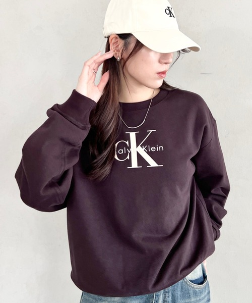 Calvin Klein(カルバン・クライン)の「Calvin Klein(カルバン・クライン)/CK モノロゴ クルーネック スウェット プルオーバー/LS MONOLOGO FRENCH TERRY RELAXED CREW(スウェット・レディース・ホワイト/ライトブルー/レッド/ブラウン・S/XS/L/XL/M)」の22枚目の写真