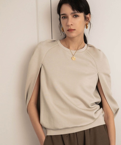 ELFRANK(エルフランク)の「【2026SS】ダンボール ケープスリットスリーブプルオーバー(Tシャツ/カットソー・レディース・グレイッシュベージュ/オフホワイト/ブラック・S/M/L)」の7枚目の写真