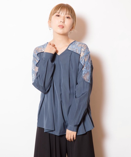 OSMOSIS(オズモーシス)の「2WAYレース切替ブラウス(シャツ/ブラウス・レディース・ブラック/ブルーグレー/アイボリー・ONE SIZE)」の3枚目の写真